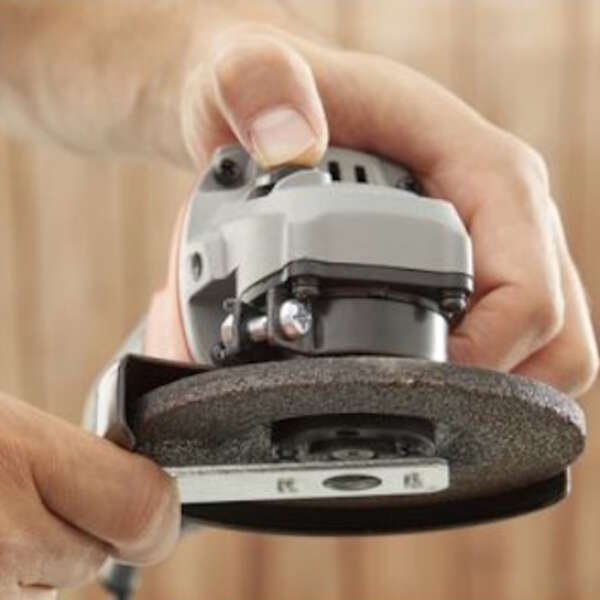 Ugaona brusilica 710W BEG010-QS Black&Decker - Slika 3